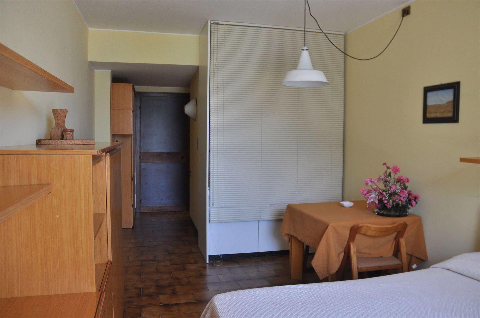 Hotel Ristorante Vapore Faggeto Lario Luaran gambar